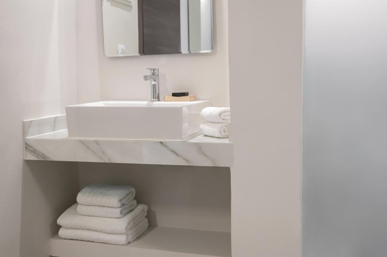 Hotel The Convo Riviera 3*